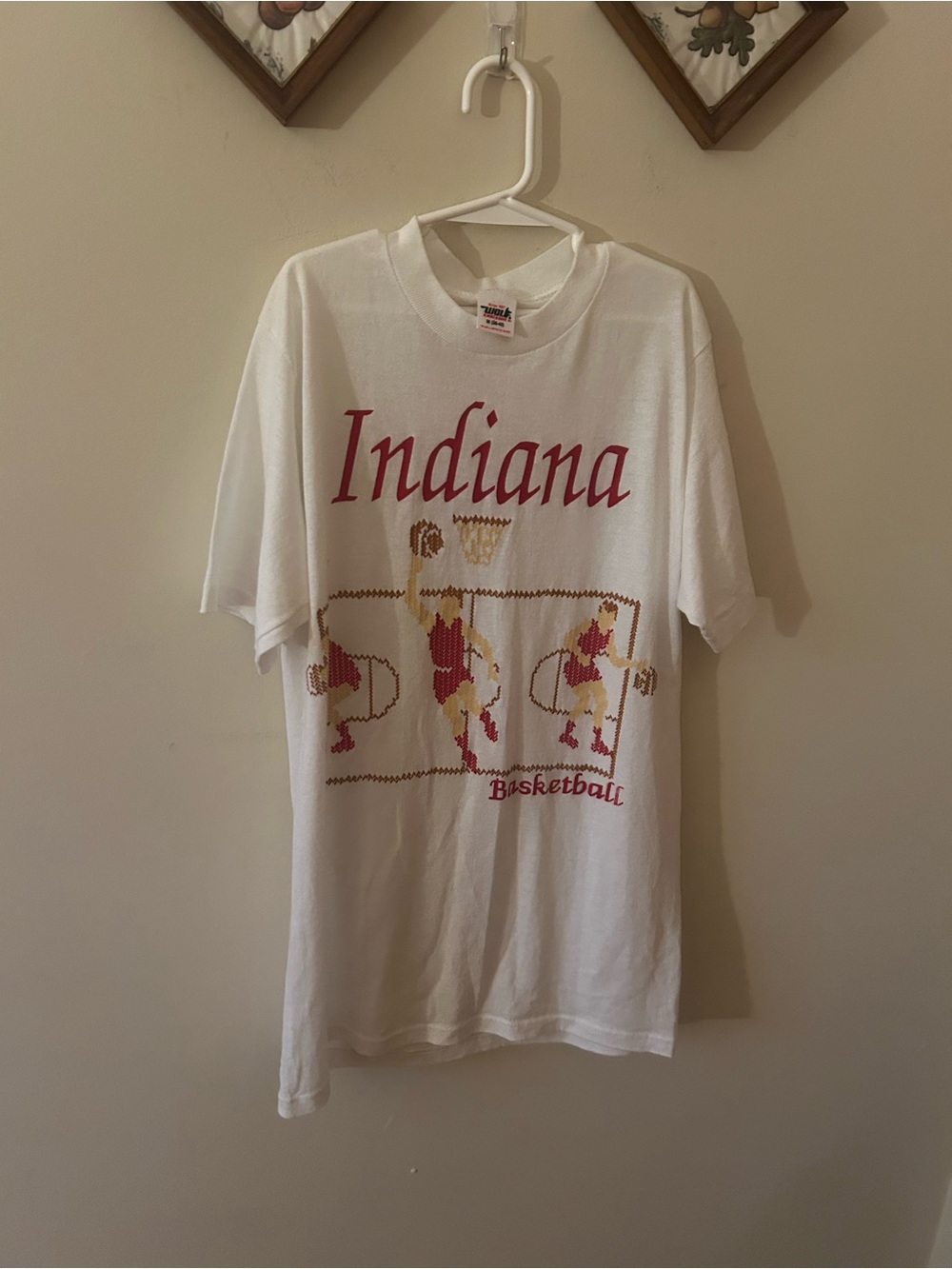 Vintage Indiana University Hoosiers Basketball T-Shirt